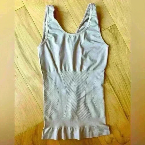 Nautica Shapewear - Picture 1 of 4